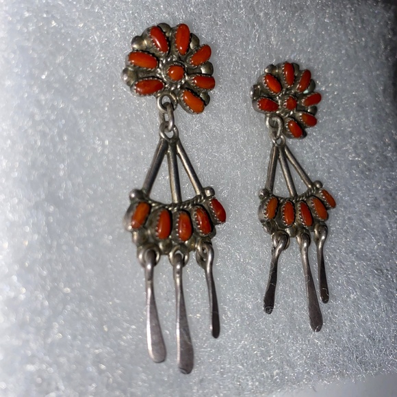 Vintage Zuni Red Coral Petit Point Post Chandelier Earrings Signed Bill & Lou - Picture 3 of 10